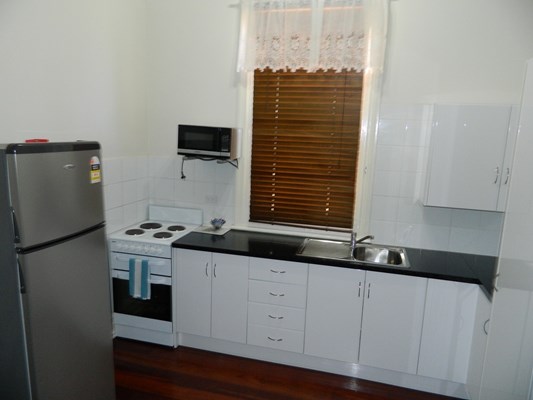 Champion Bay Apartments - fully self contained Kitchen