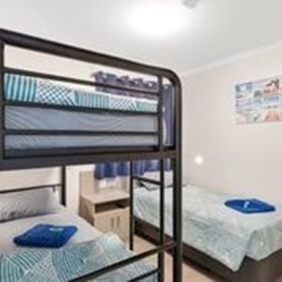 Horrocks Beach Caravan Park - Holiday unit 2nd bedroom