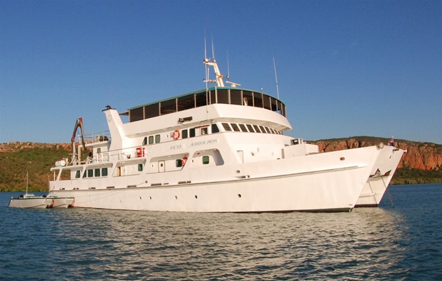 Eco Abrolhos Cruises - The Eco Abrolhos