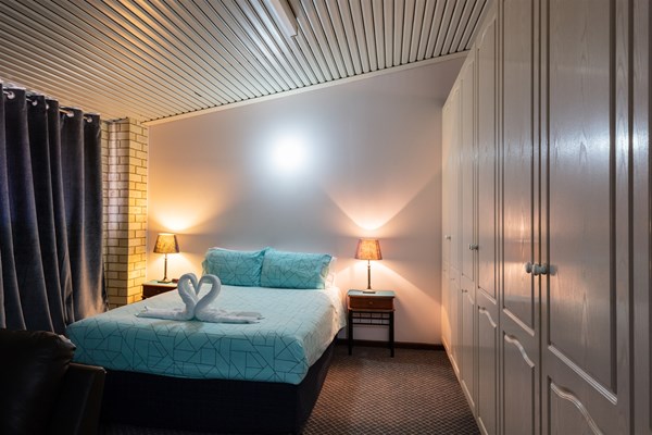 Sails Hotel Geraldton - Bedroom